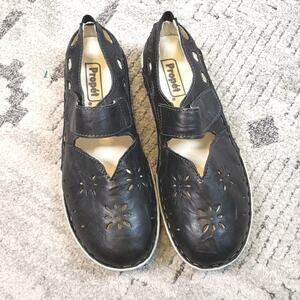 Black Leather Mary-jane Shoes size 9- Prope't